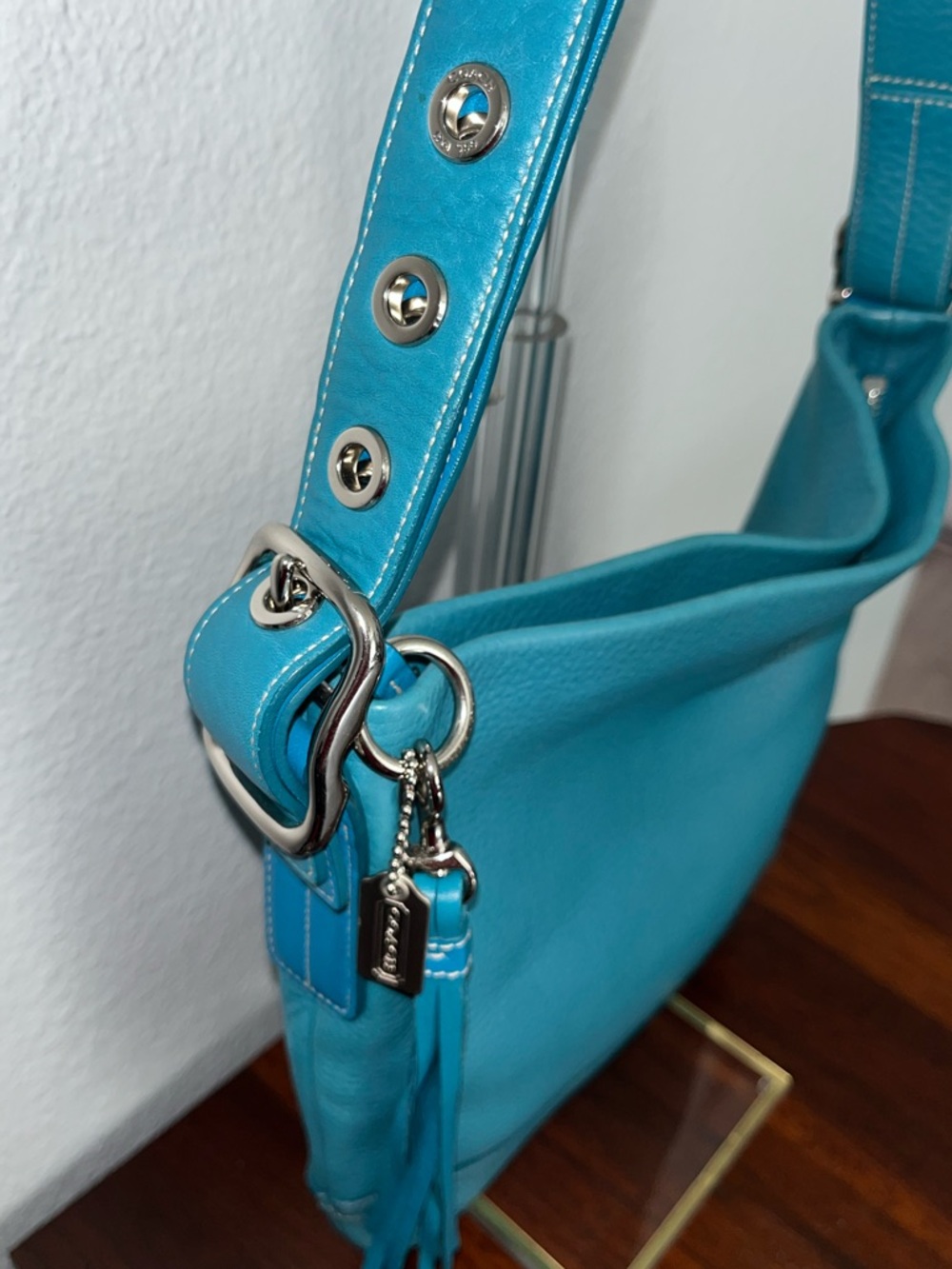 Coach Legacy Slim Shoulder Crossbody Bag in Teal Pebbled Leather 1427 like new - Picture 10 of 15